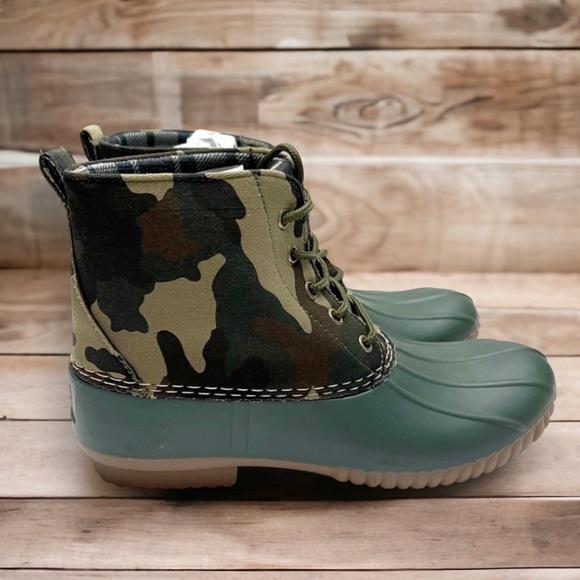 Olivia Miller Duck Boots Camo Mission 200 Green Size 9 - Picture 1 of 13